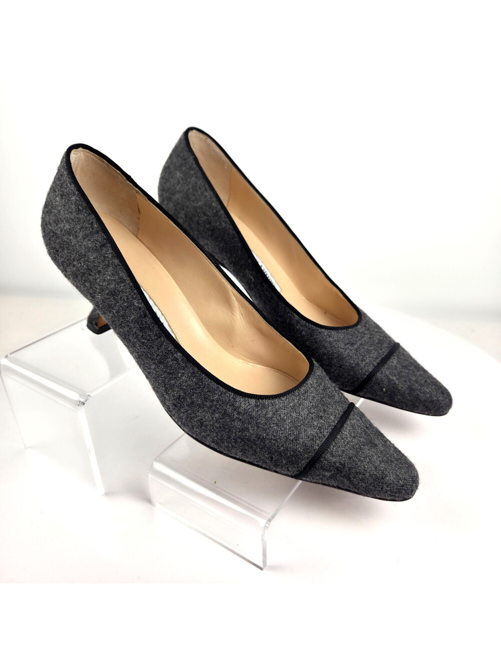 Vintage Manolo Blahnik Gray Wool Pumps Heels Womens EU 36 US 5.5 Italy